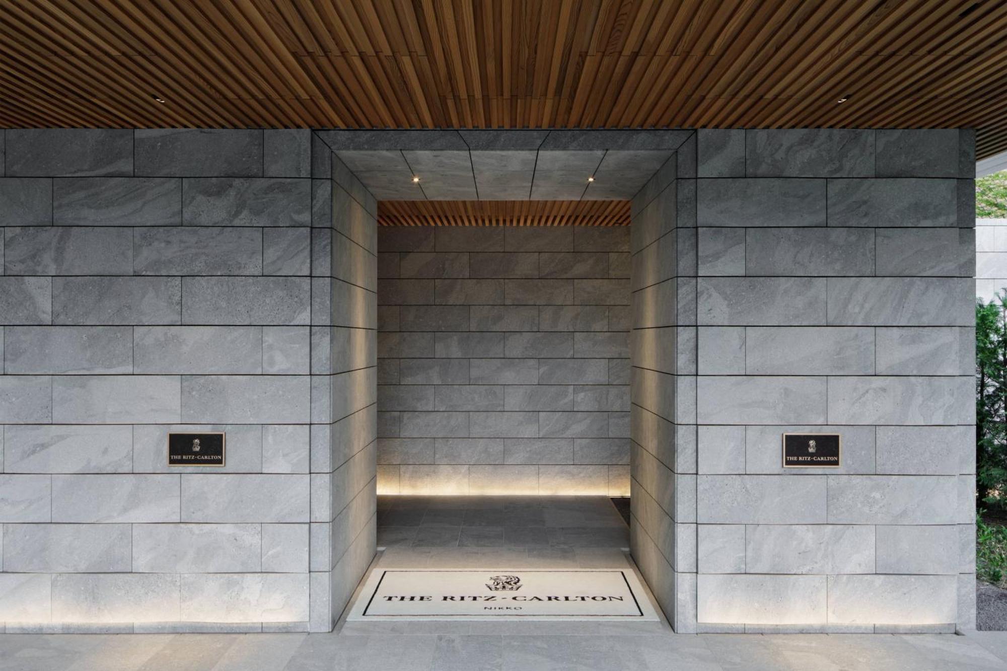 The Ritz-carlton, โรงแรม นิกโก