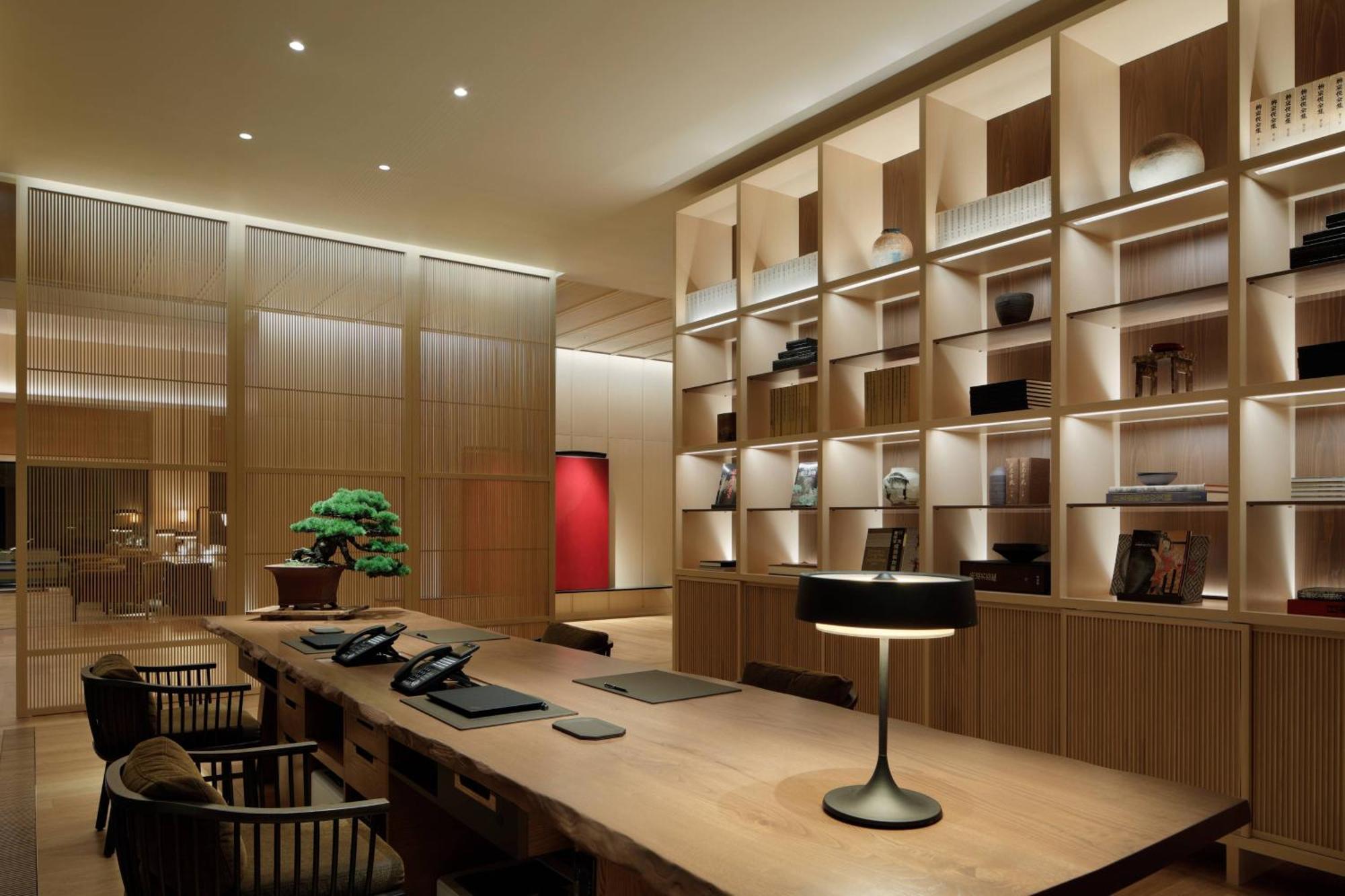 The Ritz-carlton, 5* นิกโก